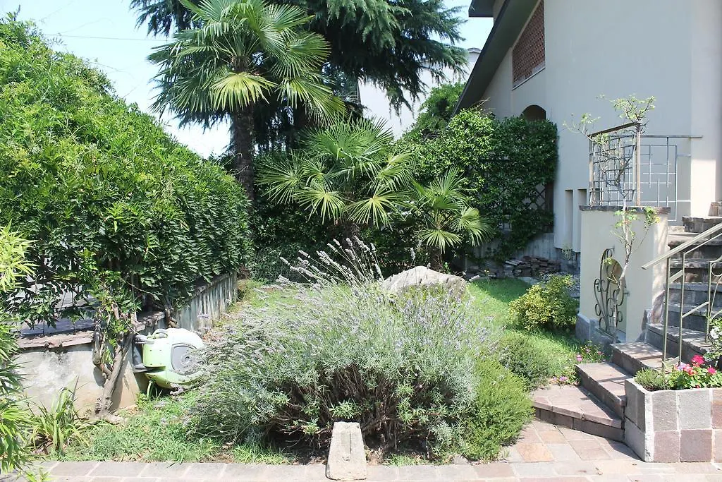 Couette-café B&B Artistic House Cassano Magnago Italie