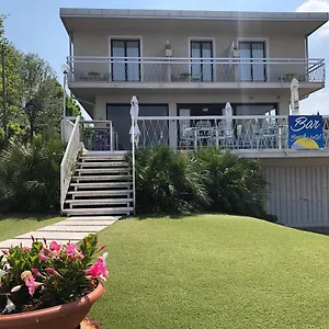 3* Couette-café Garda