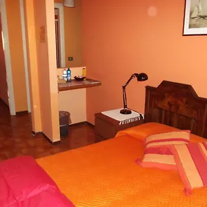  Couette-café Orange House