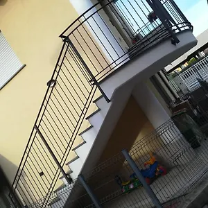  Casa vacanze Yellow House Cir 12040