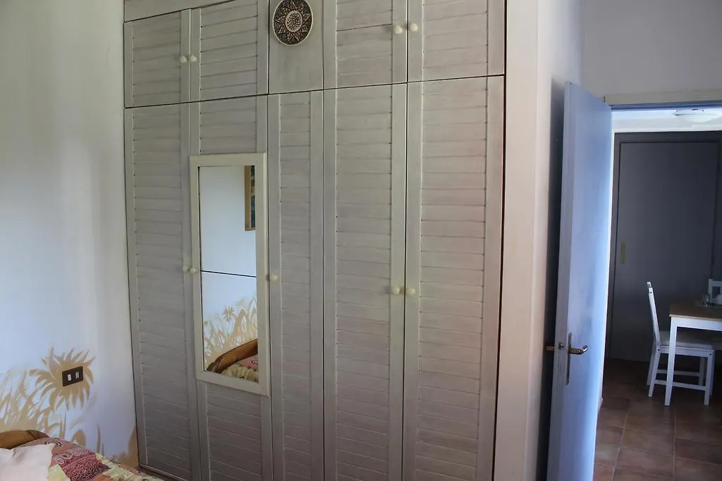 B&B Artistic House Cassano Magnago 0*,  Italien